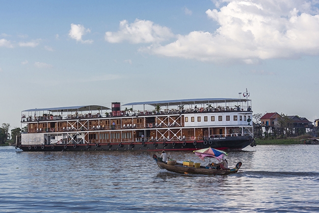 RV Mekong Pandaw from Siem Reap to Phnom Penh 4 Days
