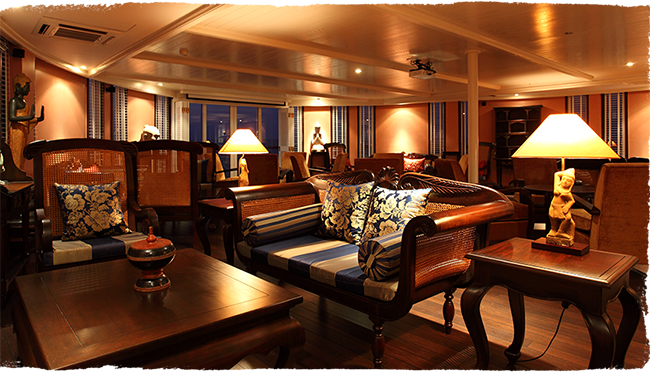Henry Mouhot Lounge