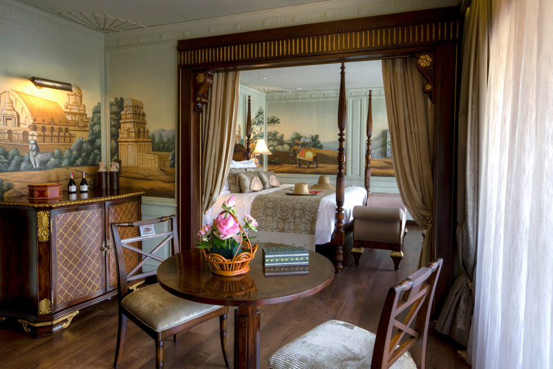 Noble Suite
