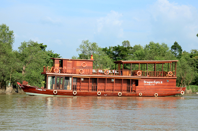 Dragon Eyes Cruises