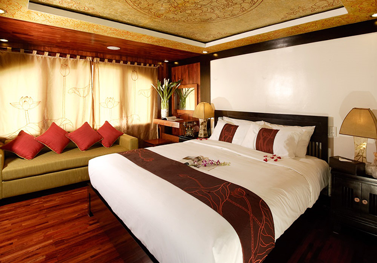 Valentine Premium Cabin