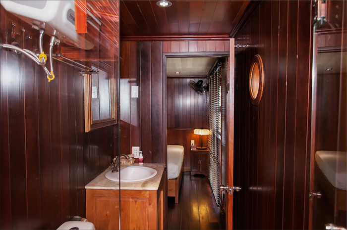 Twin Cabin