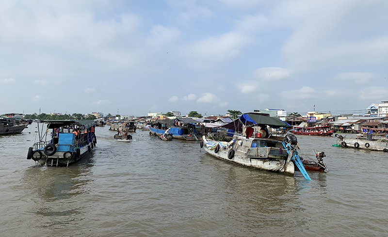 Floating Market