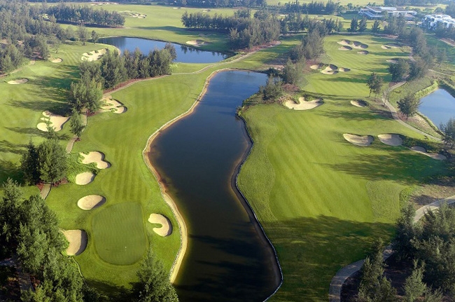 Center Vietnam Golf & Holiday Package