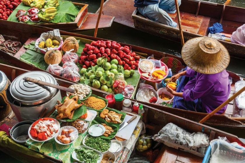 Damnoen Saduak Floating Market