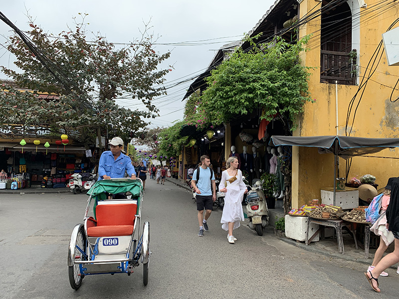 Vietnam could welcome vaccinated foreign tourists starting July: experts