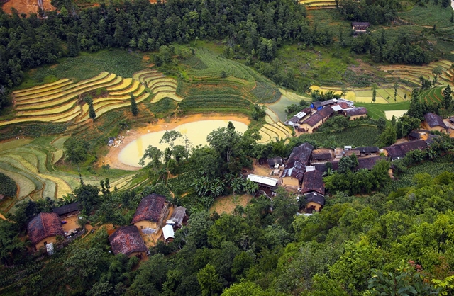 Lost in Lo Lo Chai Village Ha Giang