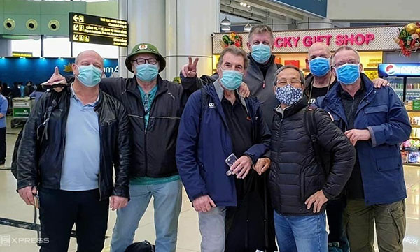 Tour guides require ingenuity to keep tourists amused amid coronavirus lockdown