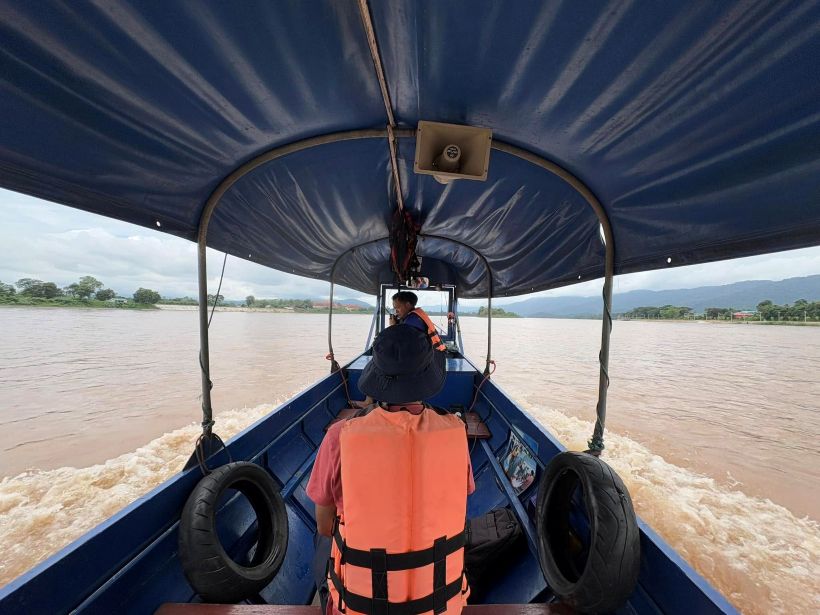 Boat trip in Mea Kong River