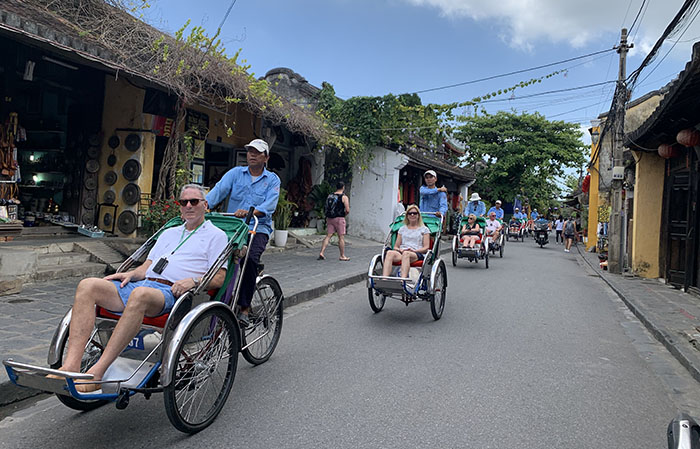 Vietnam to fully reopen for the tourists by June 2022